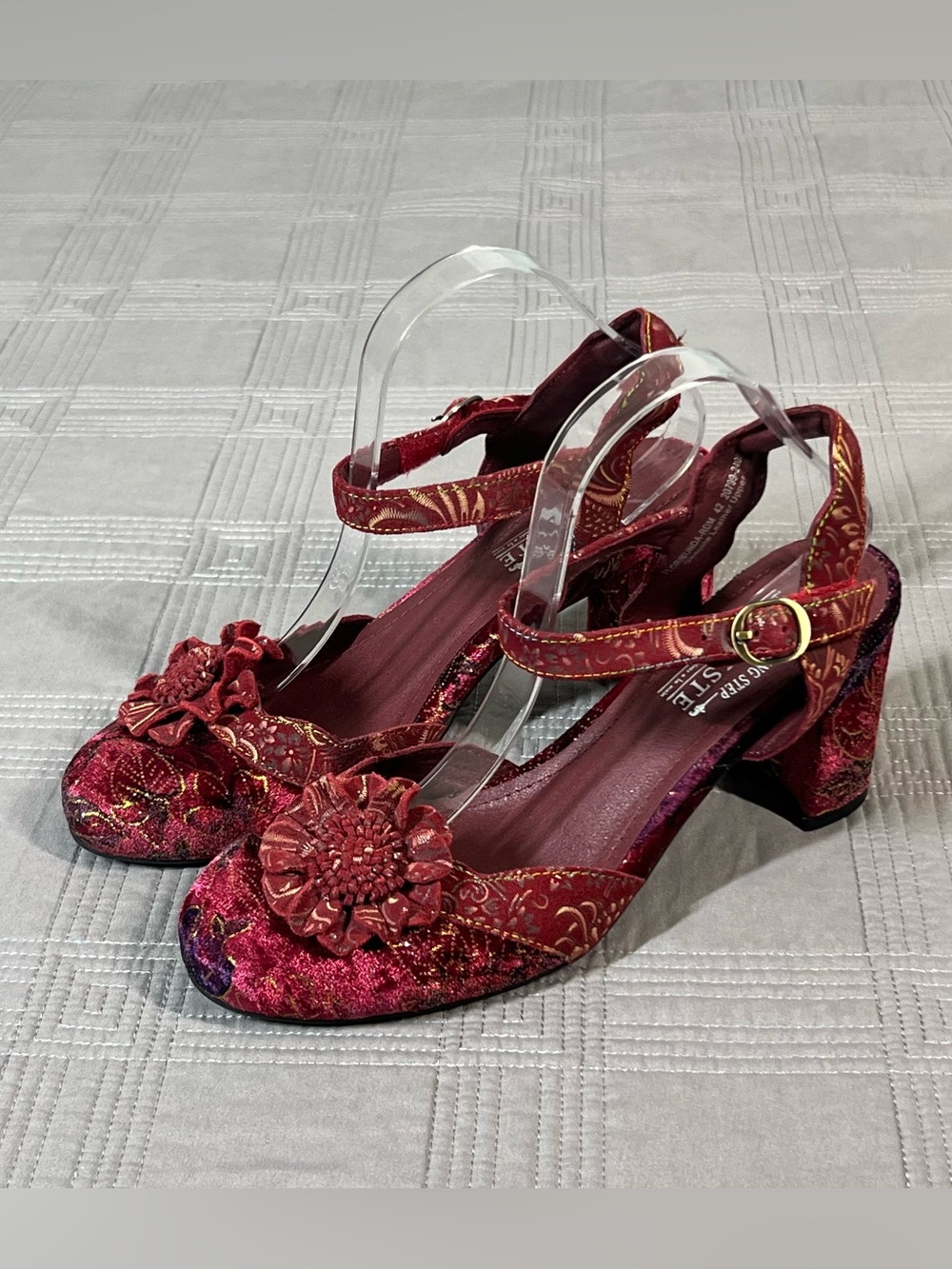 L'Artiste Spring Step Floribunda Velour Ankle Strap Shoes Heels EU 42 US 11